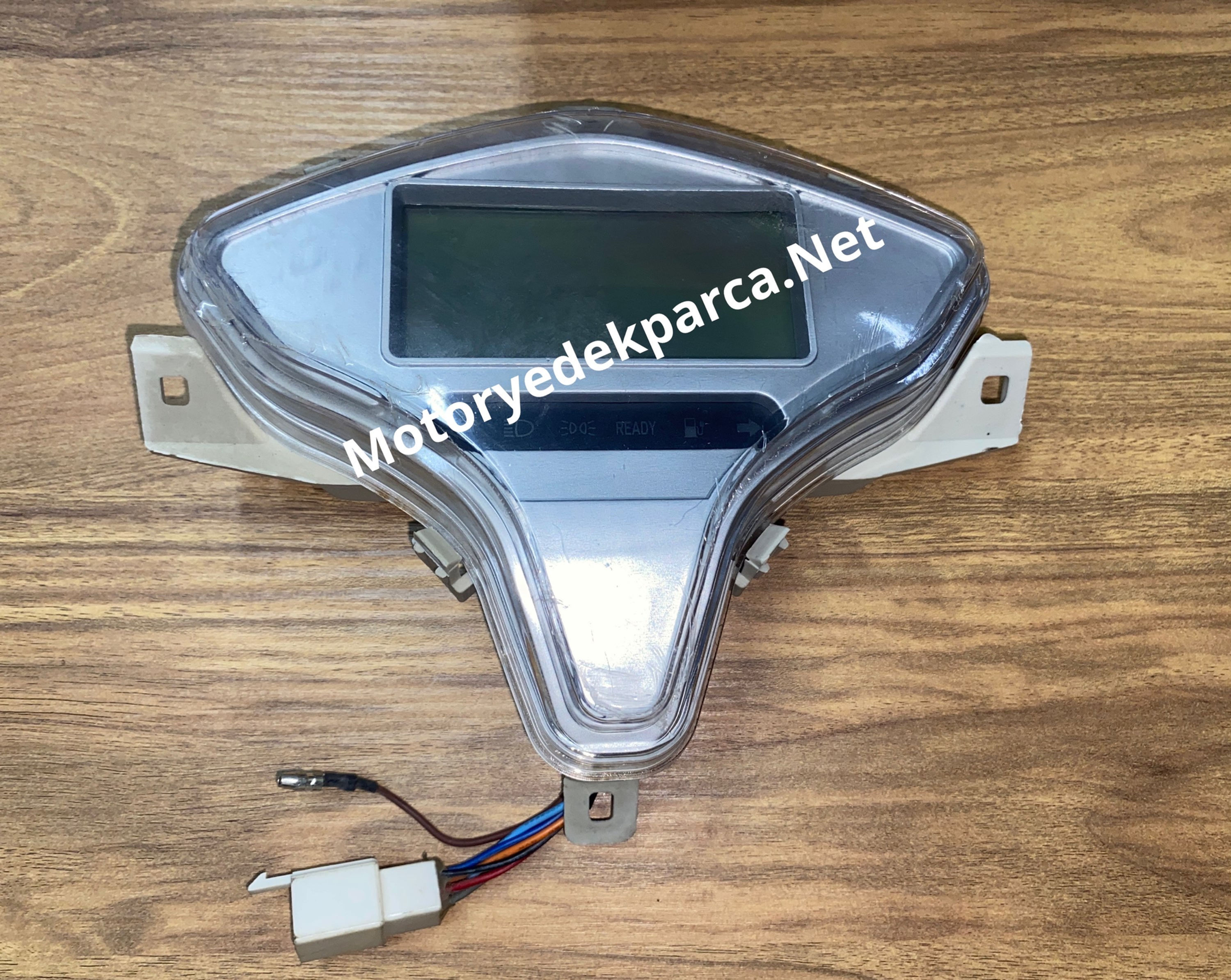 YK41 WILLYS PRO GÖSTERGE SAATİ 84V 