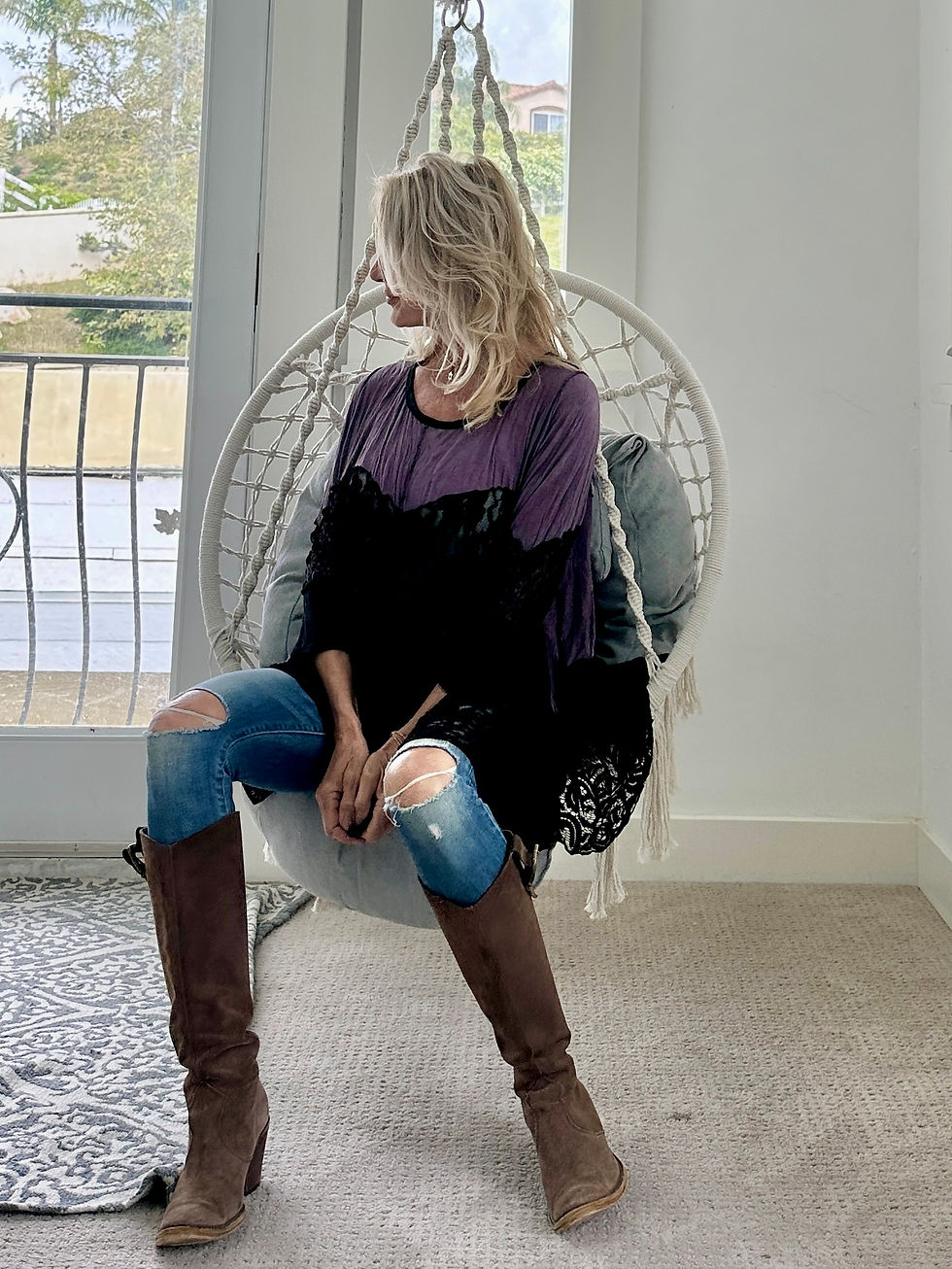 Thumbnail: Allie Pum/black