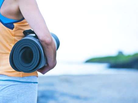 Sal afuera: yoga junto al mar