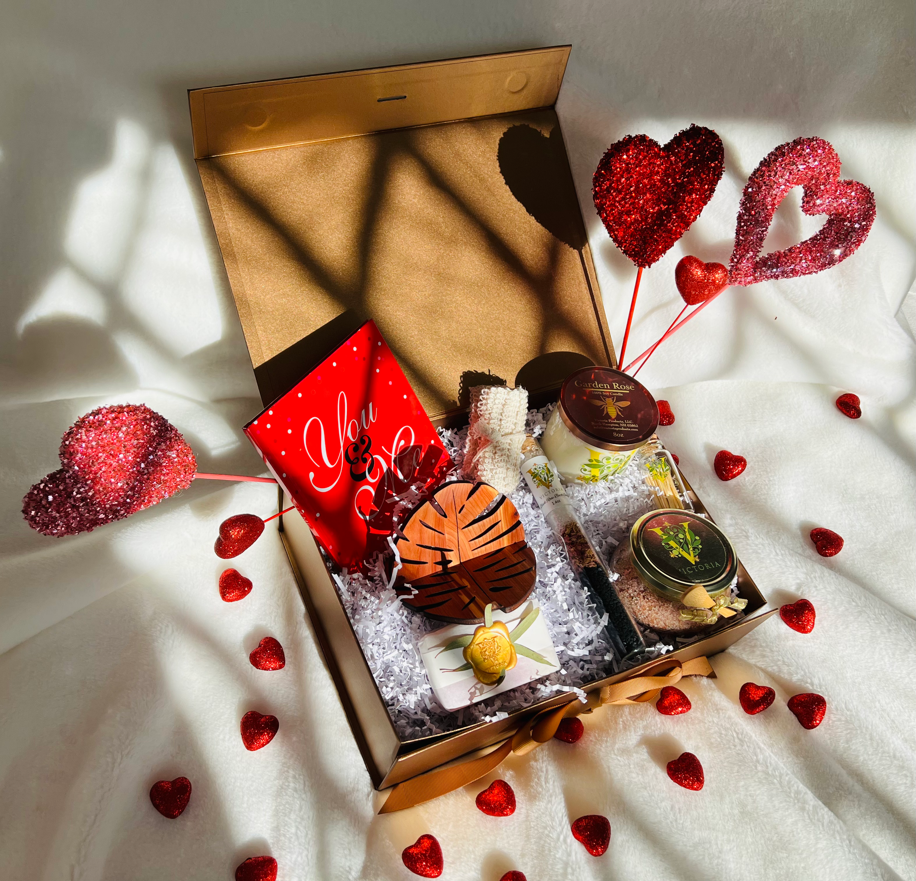 Forever Rose Deluxe Gift Box