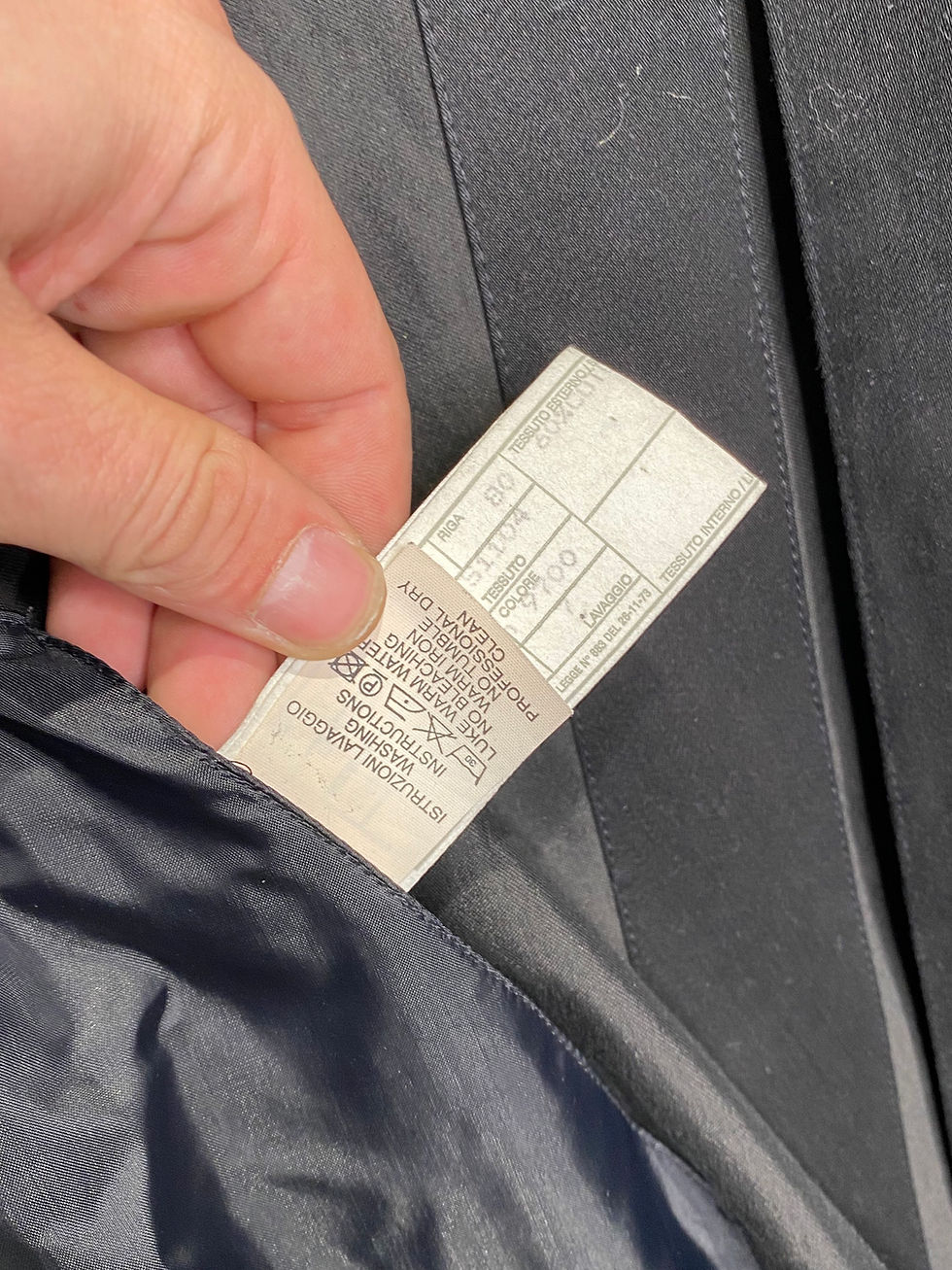 Thumbnail: 2000s emporio Armani ‘poncho jacket’