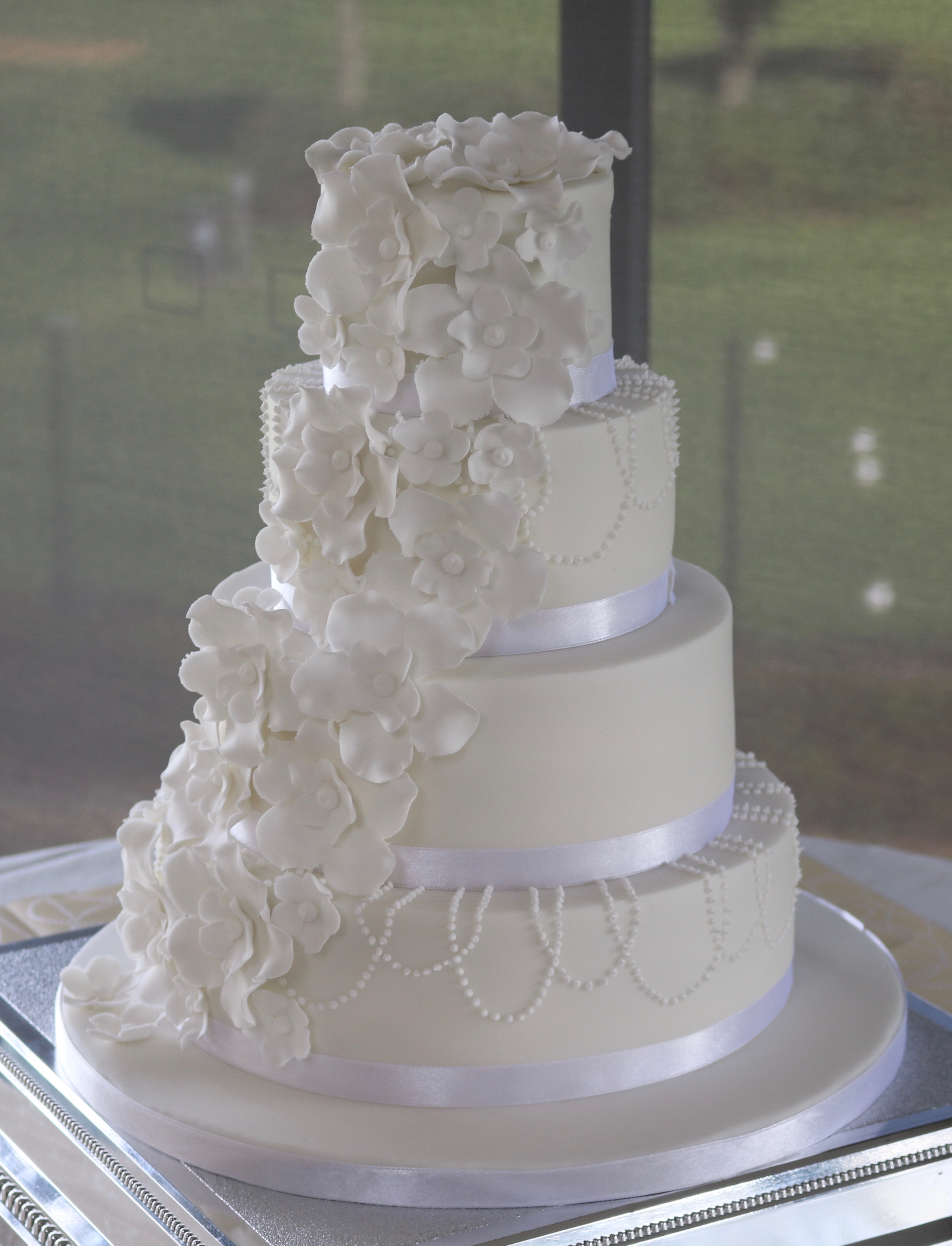 Floral wedding cake