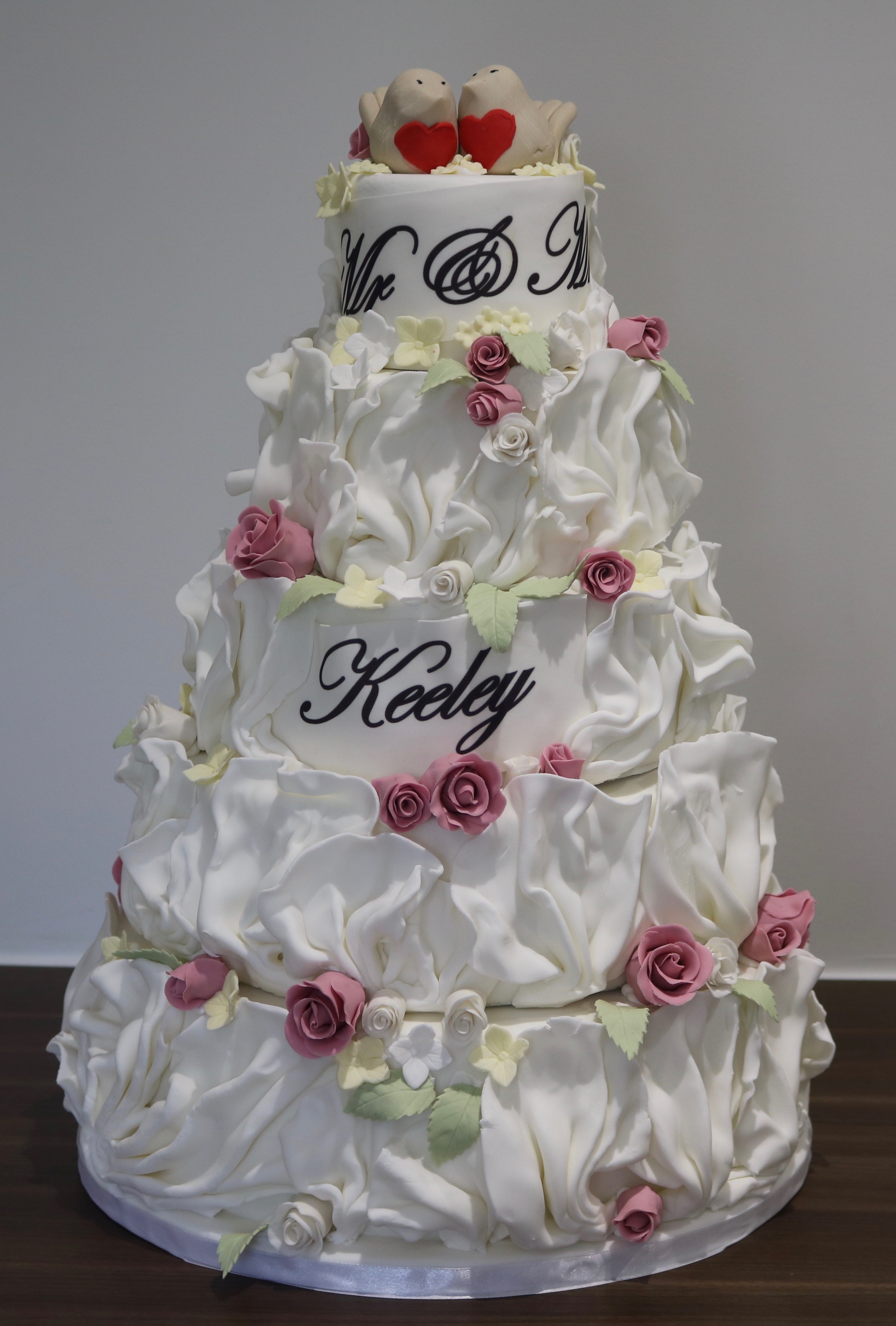 5 tier wedding cake