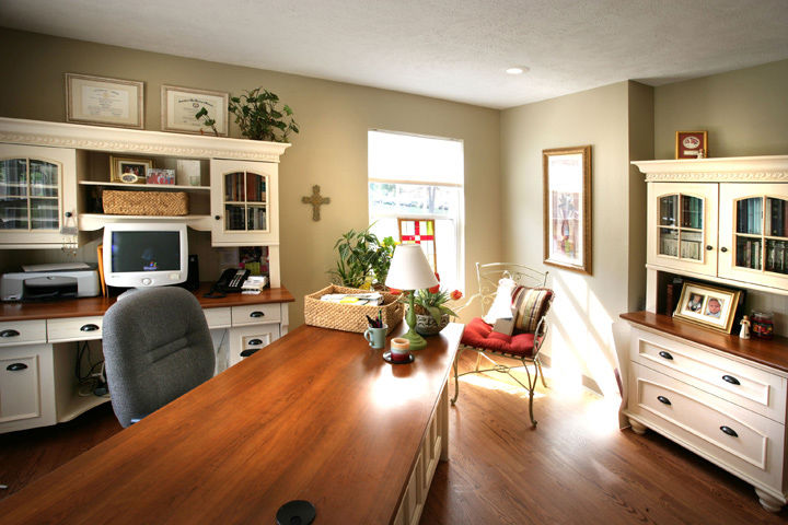Executive Pastor's Office (Female)