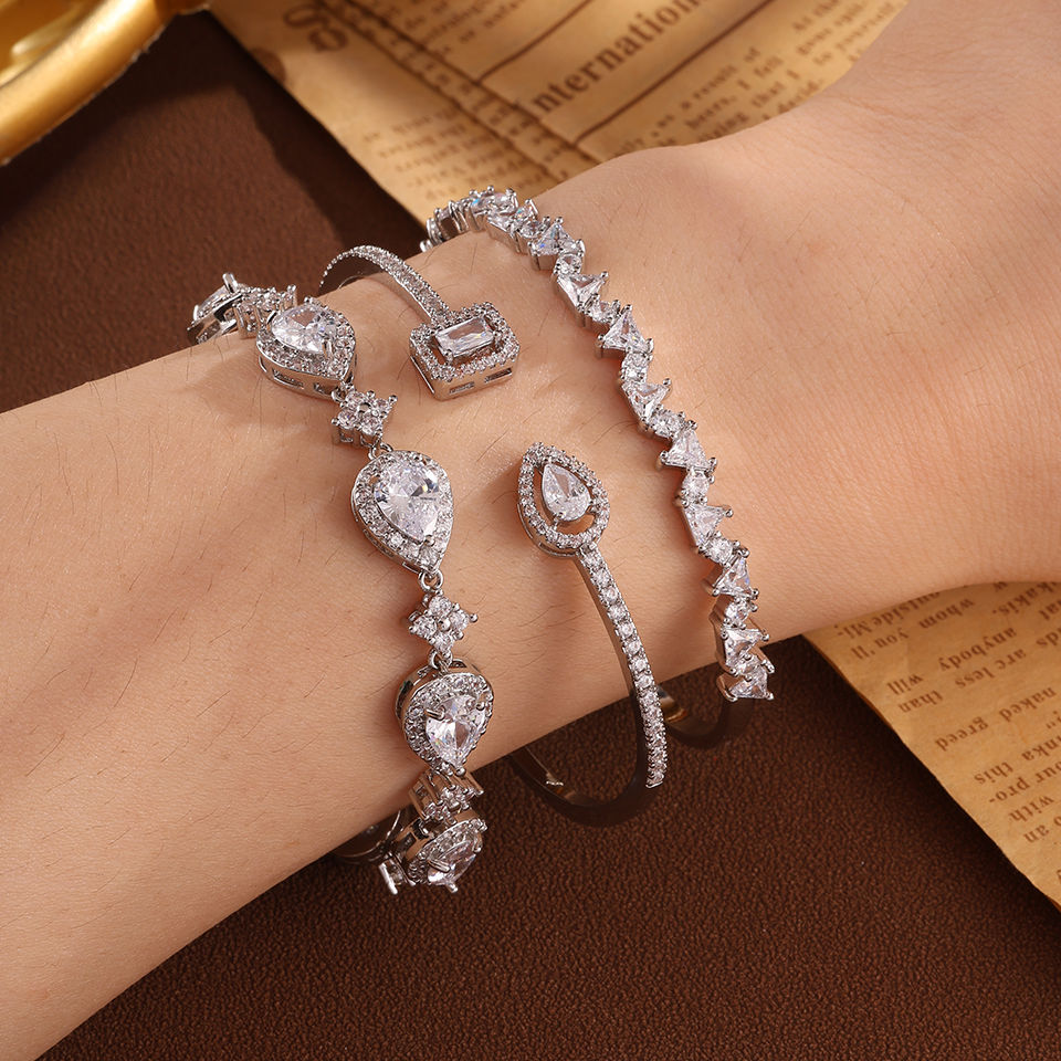 Thumbnail: Eternal Spark Bracelet