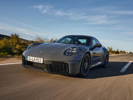 Conheça todos os detalhes do novo Porsche 911 GTS T-Hybrid