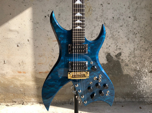 B.C.RICH 