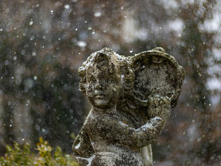 A Winter Hideaway for Playful Couples: What to Pack (and Order) for an Unforgettable Stay in the Vaudeville Suite