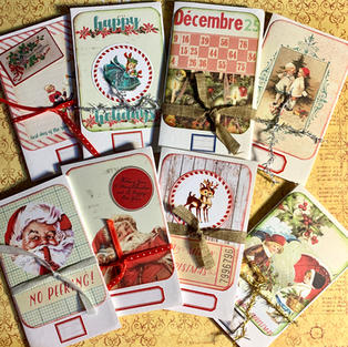 Holiday Accordian Photo Keeper 2