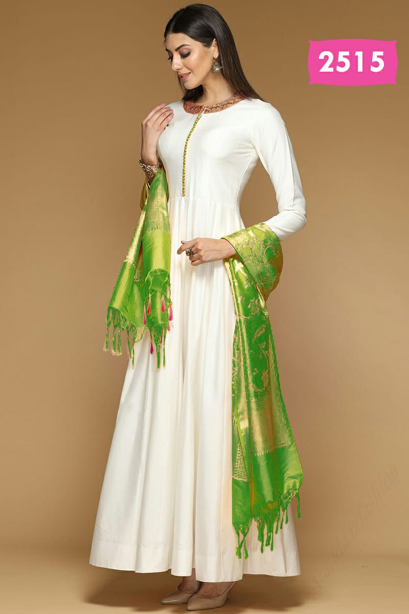 Thumbnail: 💃🏻 *NBLPSKU : 3082* 💃🏻

*3color dupatta available*

_FABRIC : Banglory Silk_