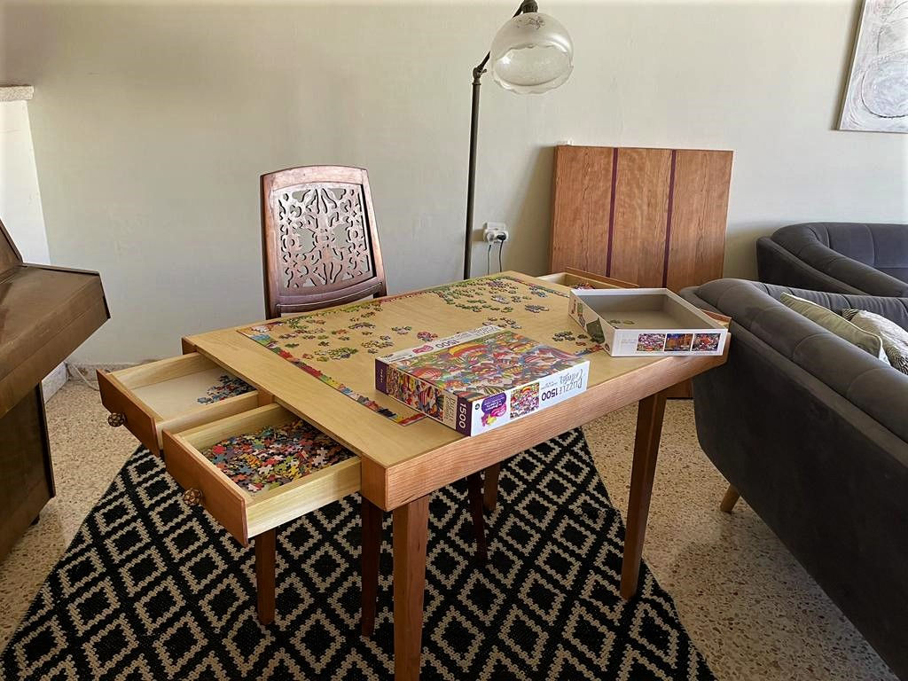 שולחן לפאזלים