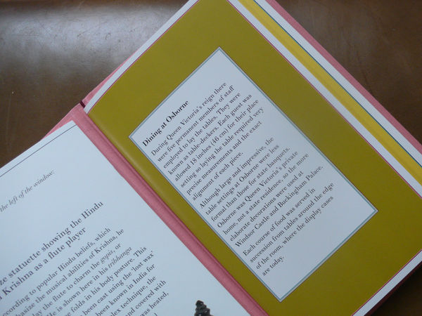 A pocket inside the front cover, an elasticated loop around the spine …