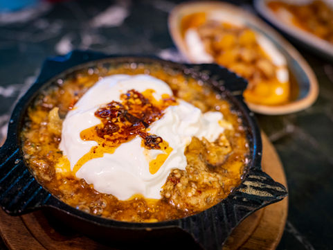 Ankara en iyi ara sıcaklar; tereyağlı karides güveç, kalamar tava ve deniz mahsulleri ara sıcakları.
