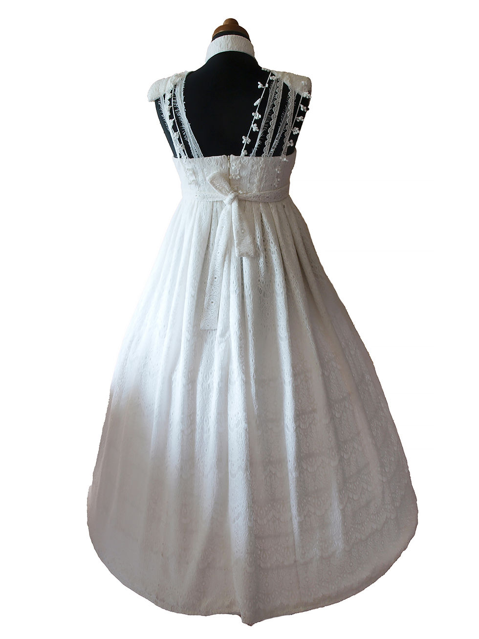 Thumbnail: cotton lace wedding gown featuring padded shoulders and a shirt collar
