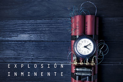 Cartel del escape room Explosión inmimente de Enigma Exprés