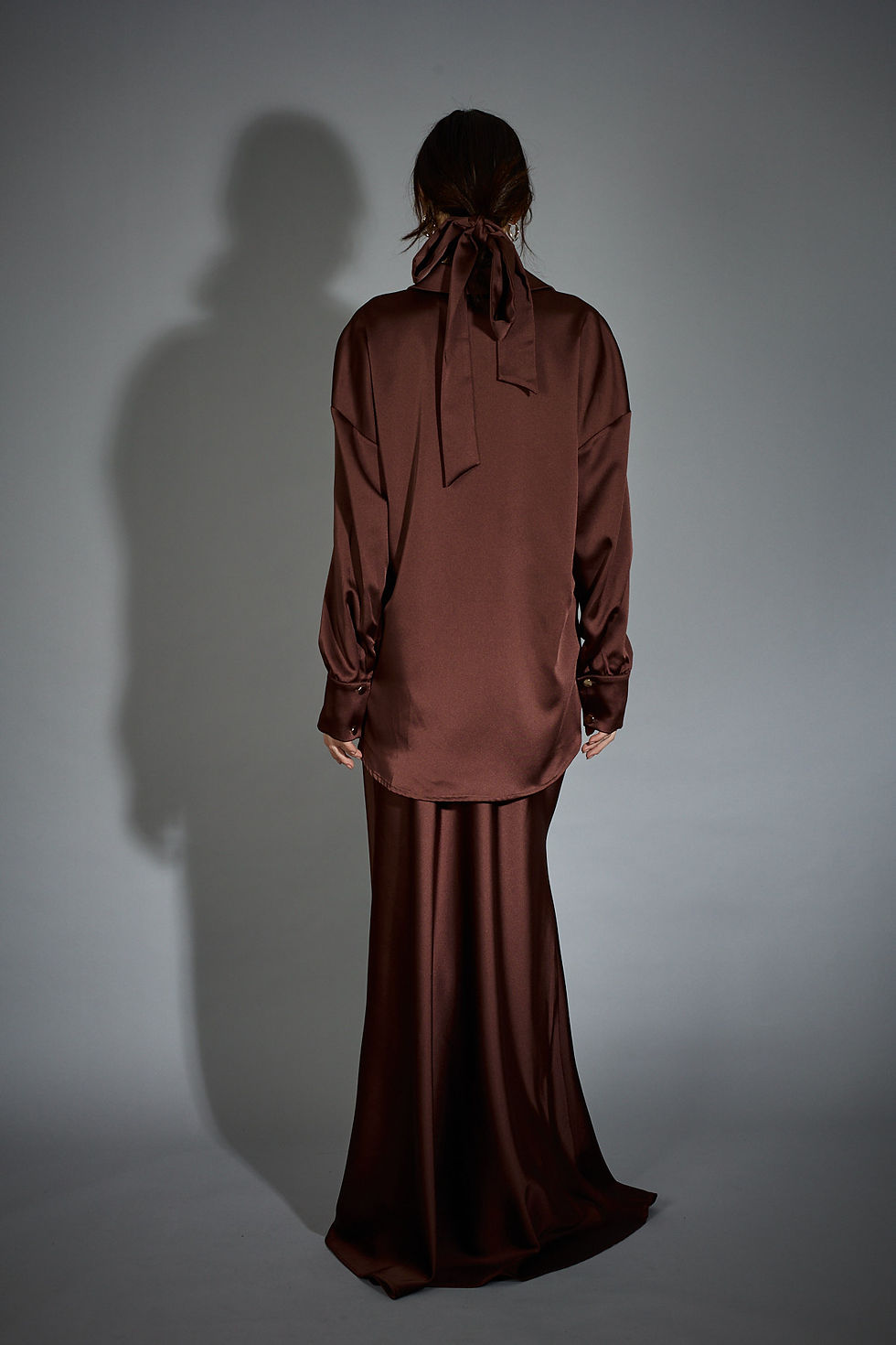 תמונה ממוזערת: דגם Ella סט חצאית חולצה (חום)