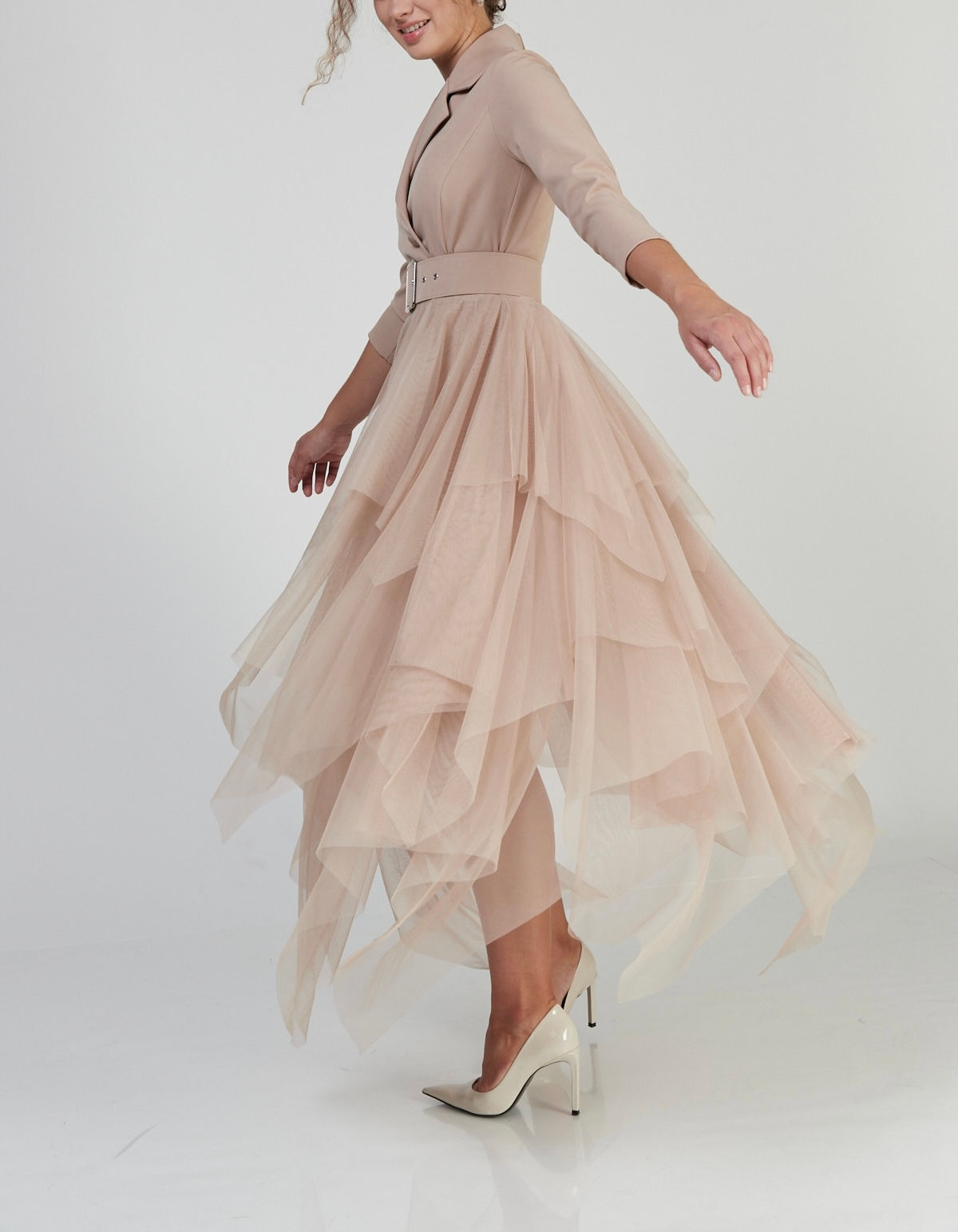 שמלת Dance קפה פודרה חזרה למלאי 