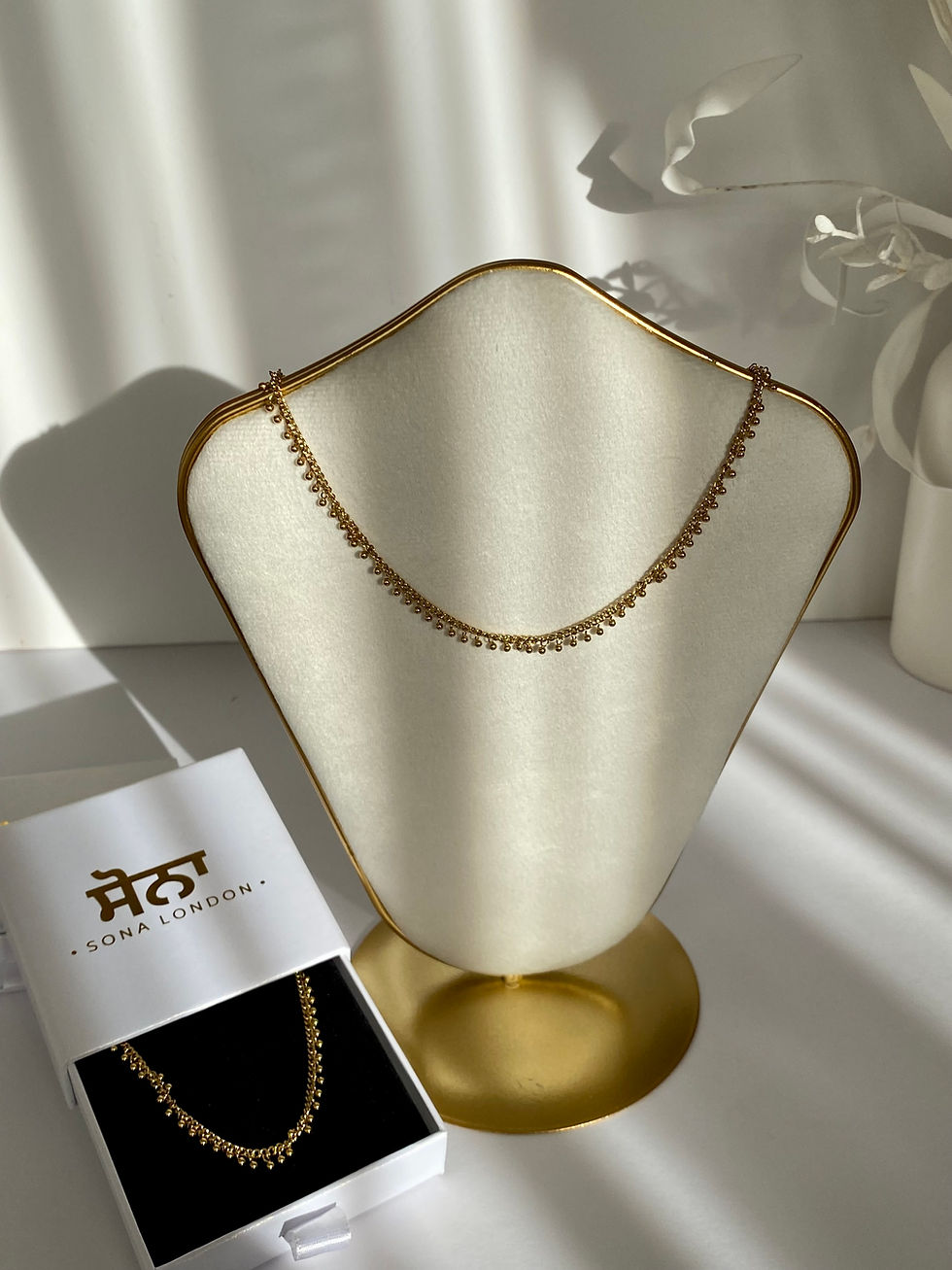 Thumbnail: Jiya Gold Necklace