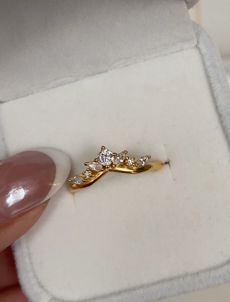 Thumbnail: Heeriye Gold Ring