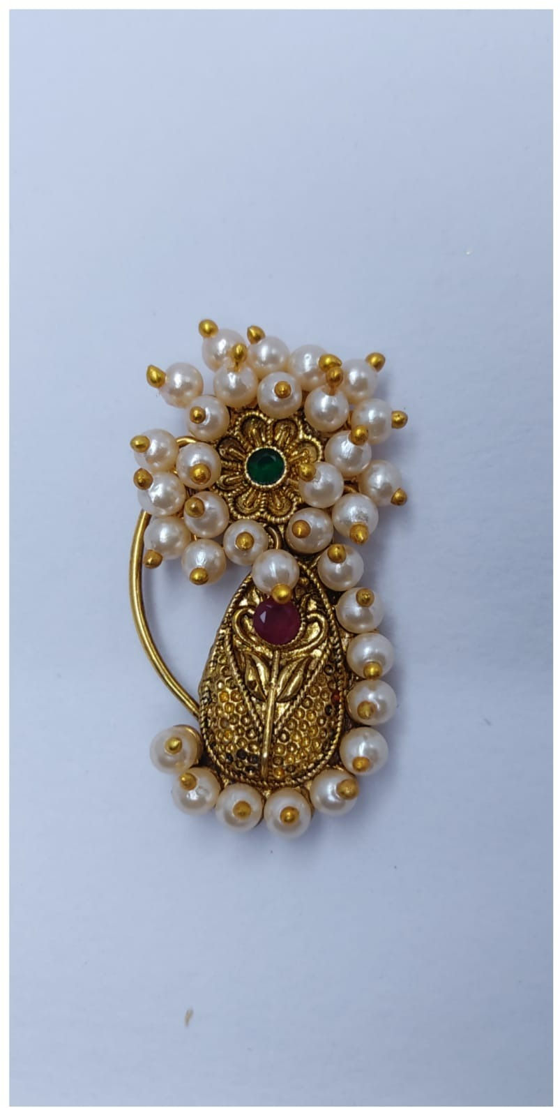 Thumbnail: Pearl Nose Stud