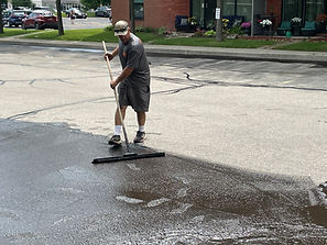 Photo Brushing Parking .jpeg