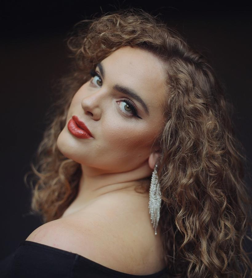 Lydia Shariff | MezzoSoprano