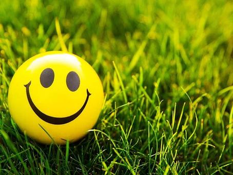 Hạnh Phúc Là Gì? Định Nghĩa Và Cách Xây Dựng Sự Viên Mãn Từ Góc Nhìn Tâm Lý Học