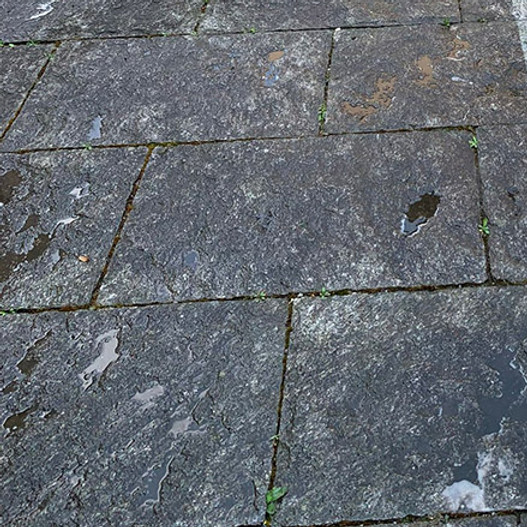 Nettoyage extérieur. Nettoyage professionnel de pierres. Nous redonnons éclat et propreté à vos surfaces en pierres.