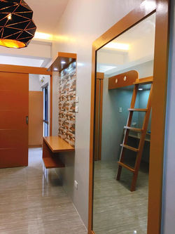 MIRROR1.jpg