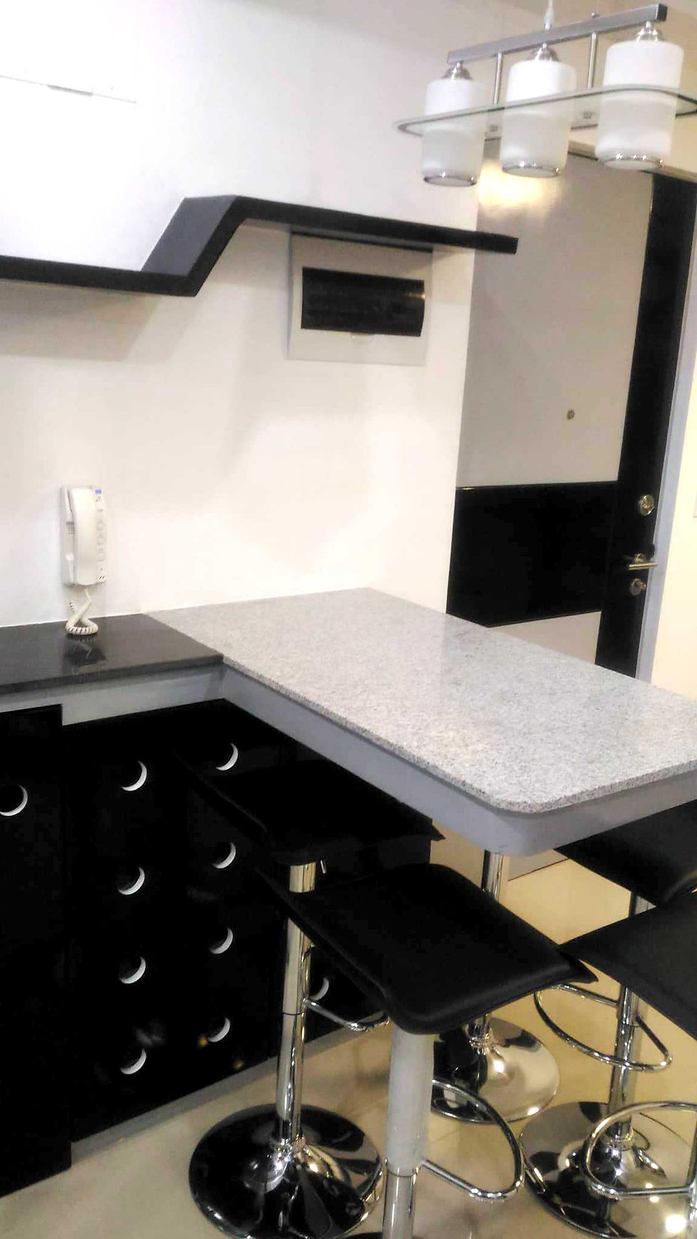 Built-in Dining Counter top