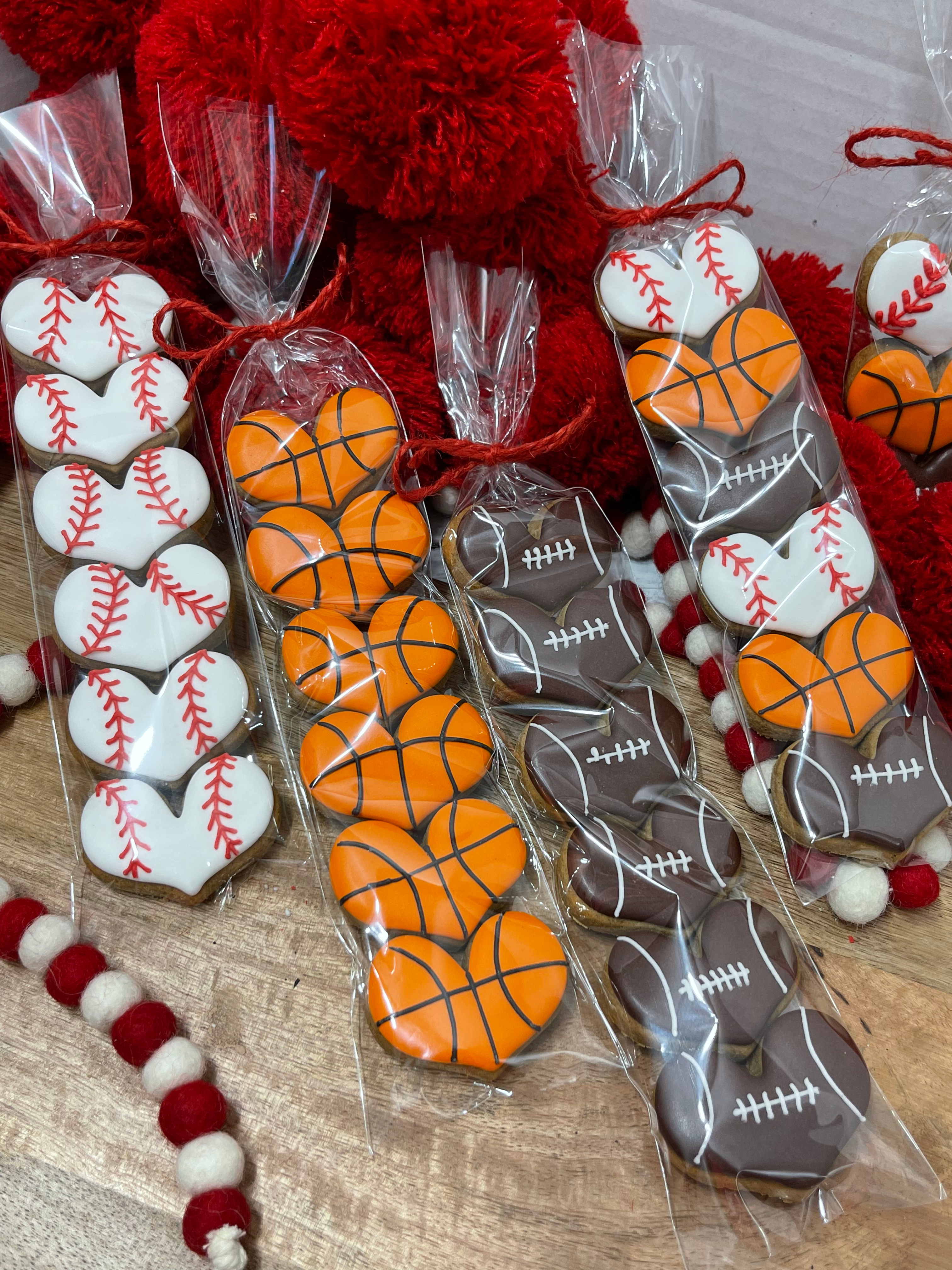 Sports hearts mini packs 🏈🏀⚾️