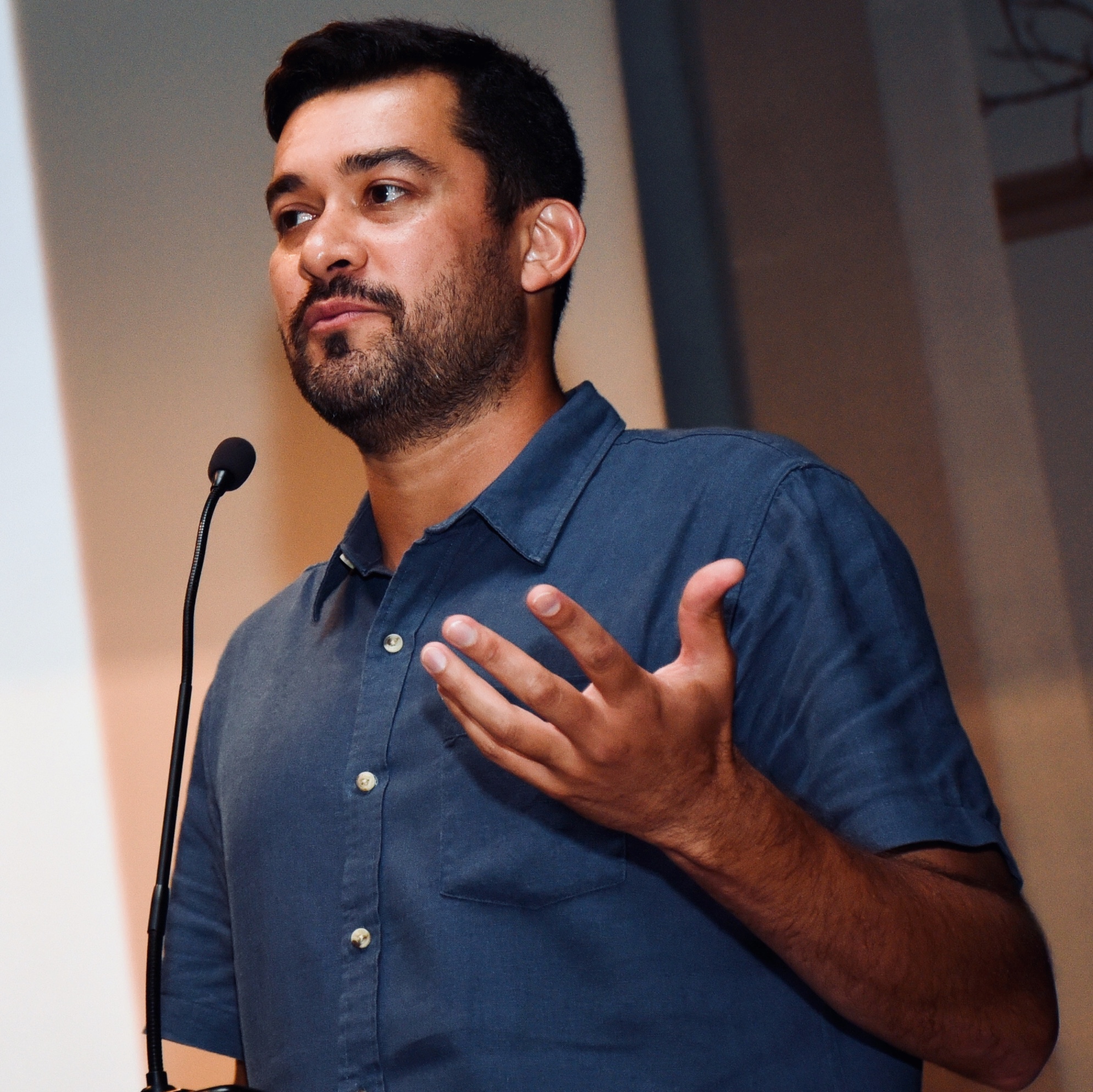 Daniel Martins.gif