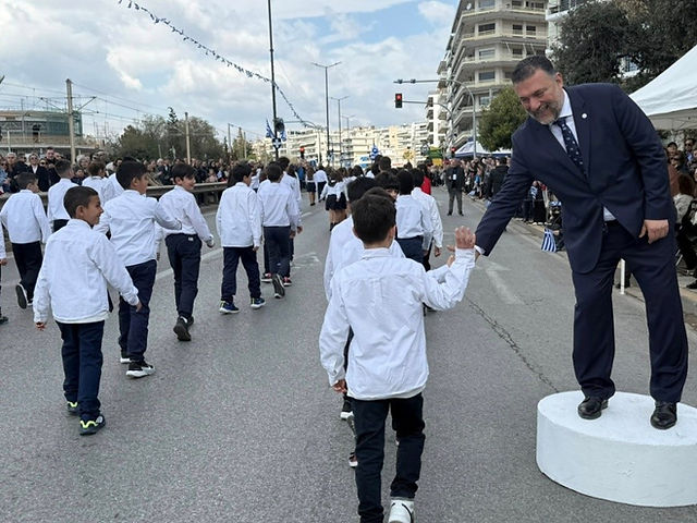 Με λαμπρότητα ο εορτασμός της 25ης Μαρτίου στο Παλαιό Φάληρο