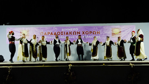 Παραδοσιακό αντάμωμα στο Άλσος Νέας Σμύρνης για την ολοκλήρωση των εκδηλώσεων της Πρωτομαγιάς