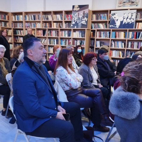 «Γυναίκα στην Τέχνη»: Με επιτυχία η εκδήλωση στη Δημοτική Βιβλιοθήκη Παλαιού Φαλήρου