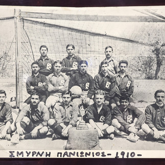 Νέα Σμύρνη, το αστικό χωριό της Αθήνας μέσα από τις ιστορίες των ανθρώπων της