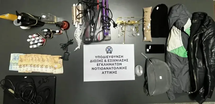 Δύο συλλήψεις στο Παλαιό Φάληρο φέρνουν στο φως 21 κλοπές καταστημάτων