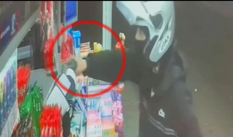 Βίντεο-ντοκουμέντο από τη δράση ανηλίκων που λήστευαν περίπτερα στα Νότια Προάστια – Κλεμμένο δίκυκλο από το Παλαιό Φάληρο