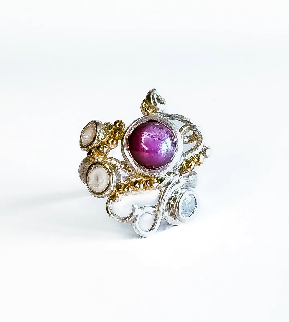 Prstan Star ruby twist