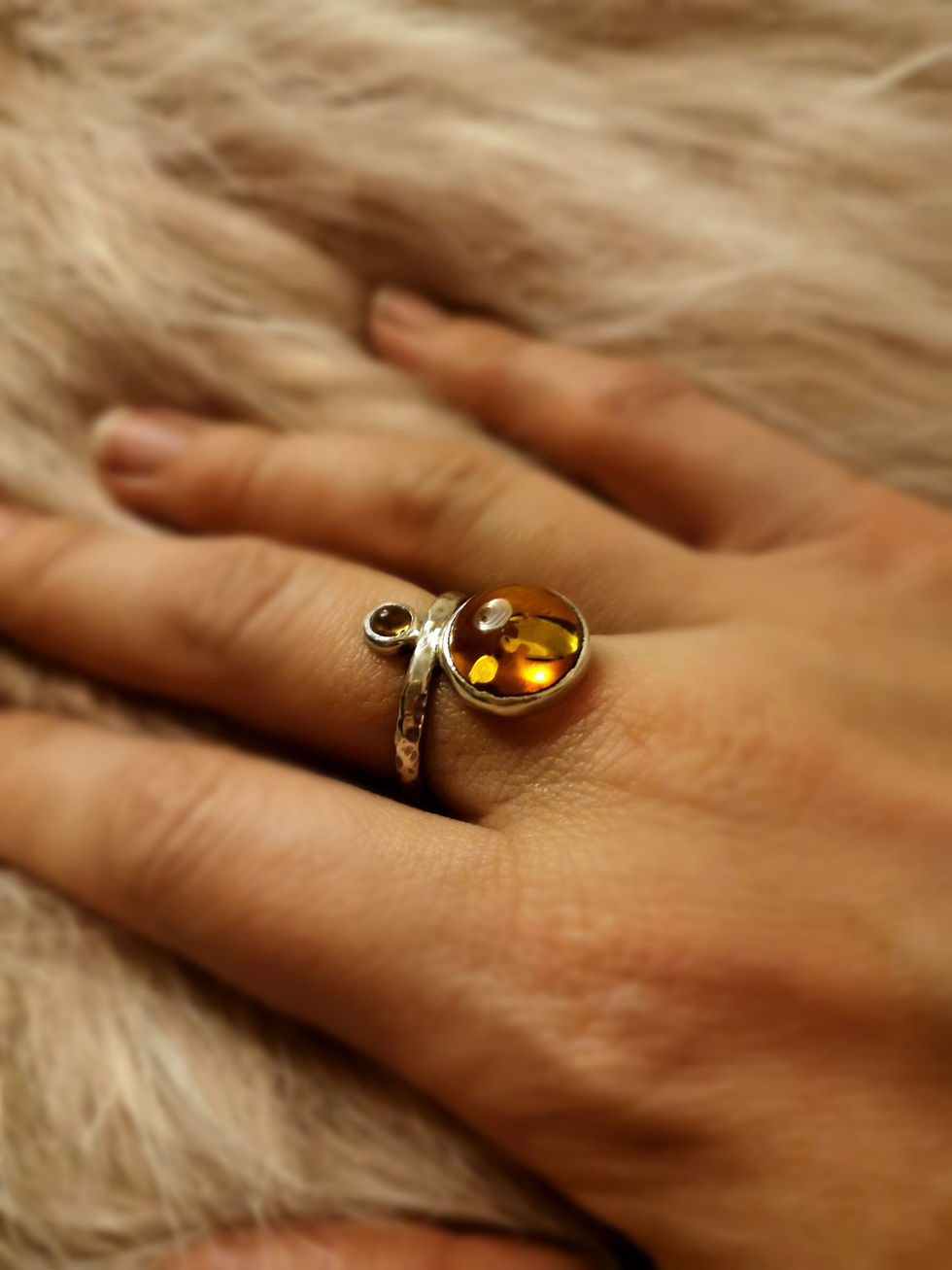 Stuck together JANTAR