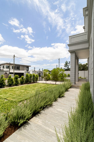 StudioBlackardt-Signature-Scapes-Holland Park-4.jpg