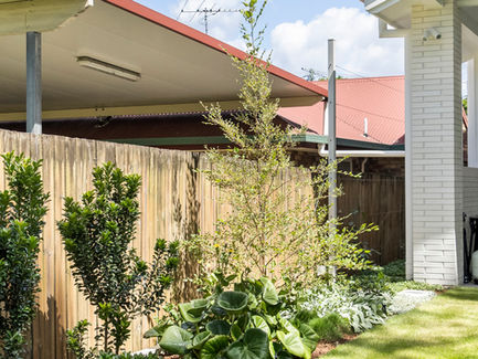 Low Maintenance Landscaping in Brisbane Without Sacrificing Style