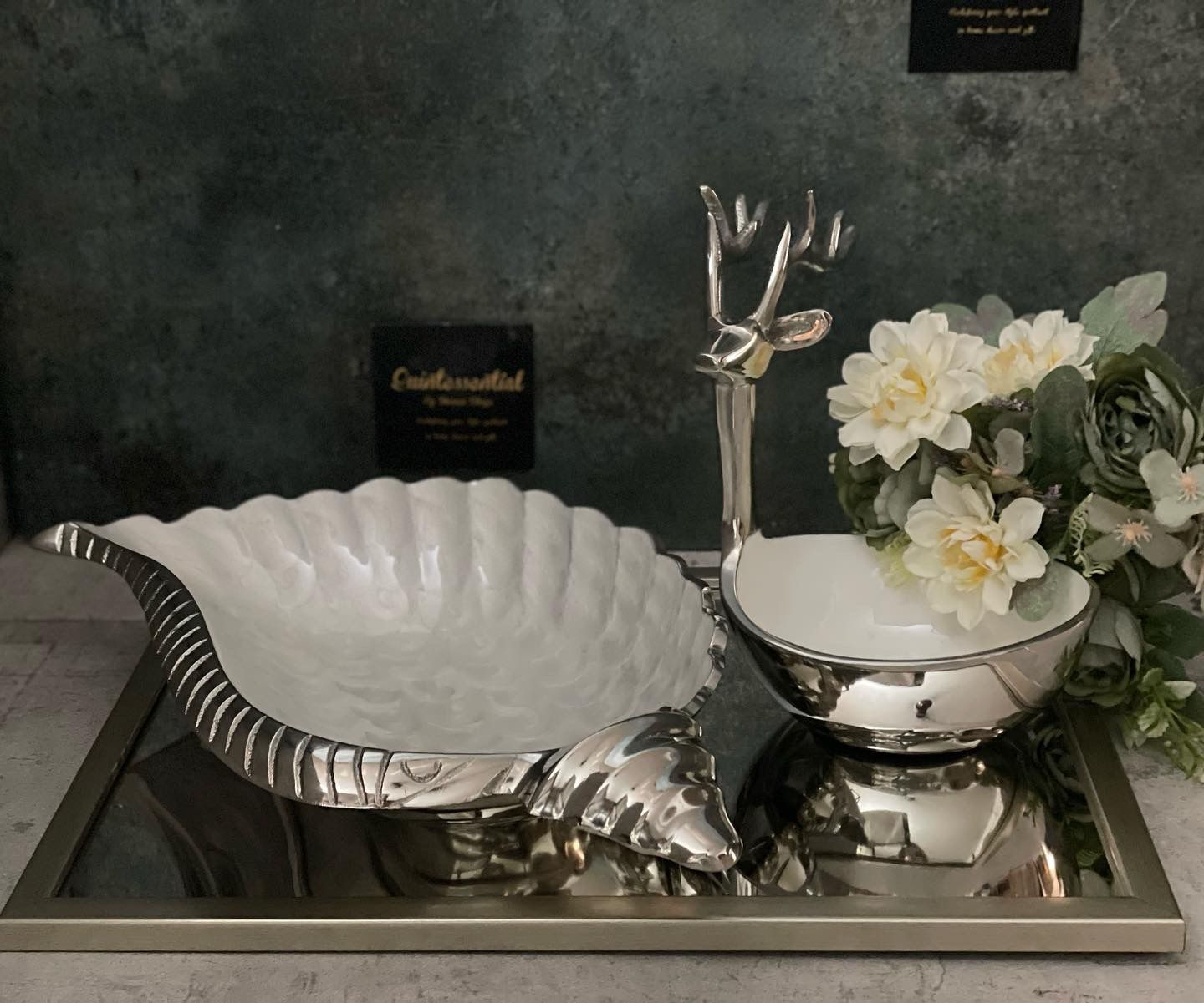 Antelope Bowl With Exclusive Leaf Bowl 