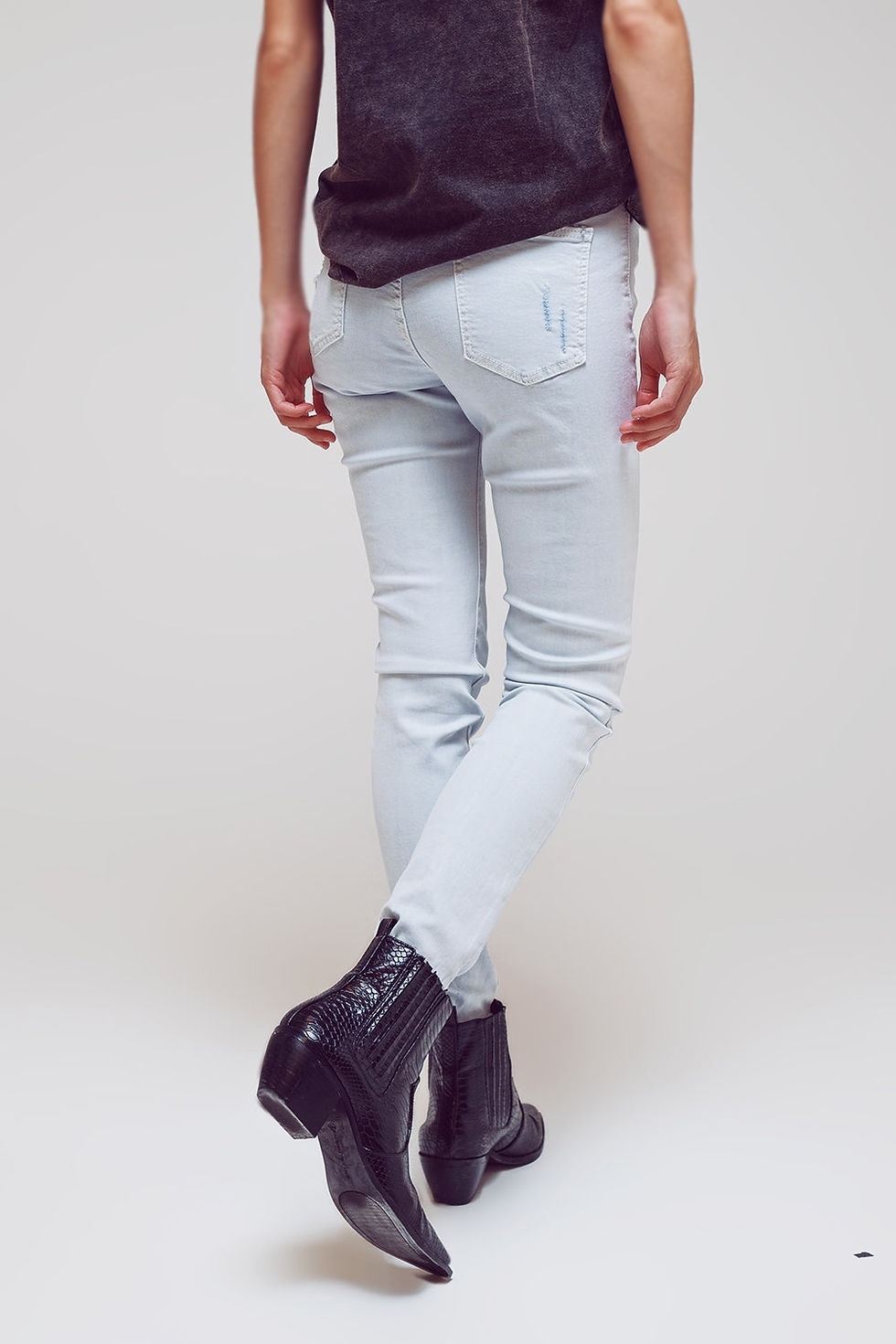 Thumbnail: High Waisted Skinny Jeans in Light Blue