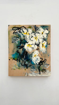 Flores blancas. 2025