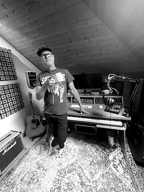 WhatsApp Image 2025-09-13 at 11.56_edited.jpg