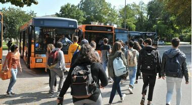 TRASPORTI. ESTENDERE LA GRATUITA’ DEI MEZZI PUBBLICI AGLI UNDER 19 DEL LAZIO