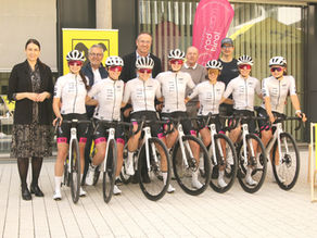 Starker Auftritt mit viel FRAUEN POWER bei Sponsor Opening am Raiffeisenplatz in Schwaz