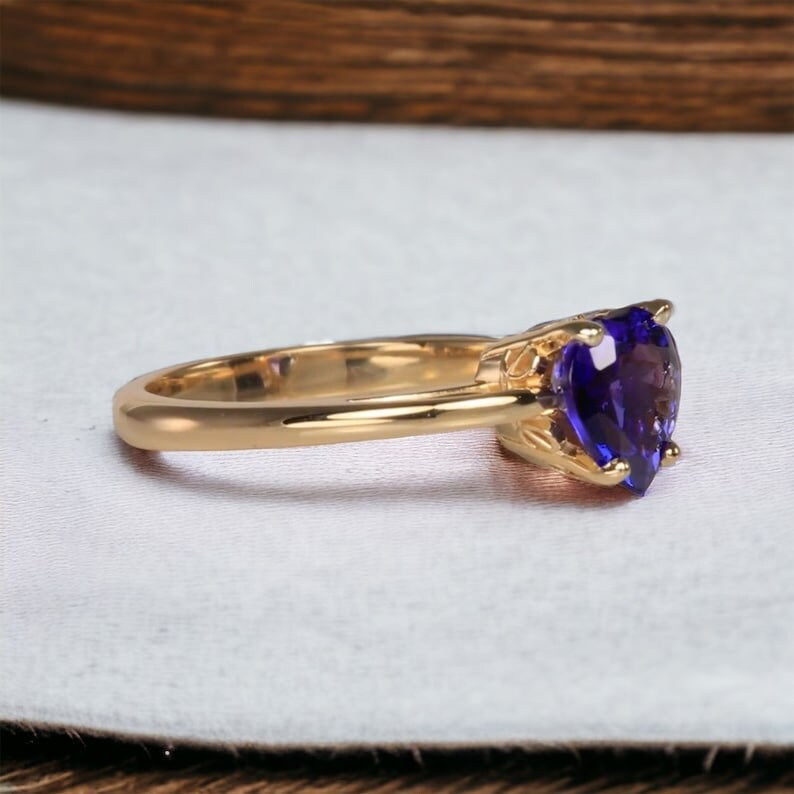 Thumbnail: AAA+ 2 carat Tanzanite and Diamond Heart