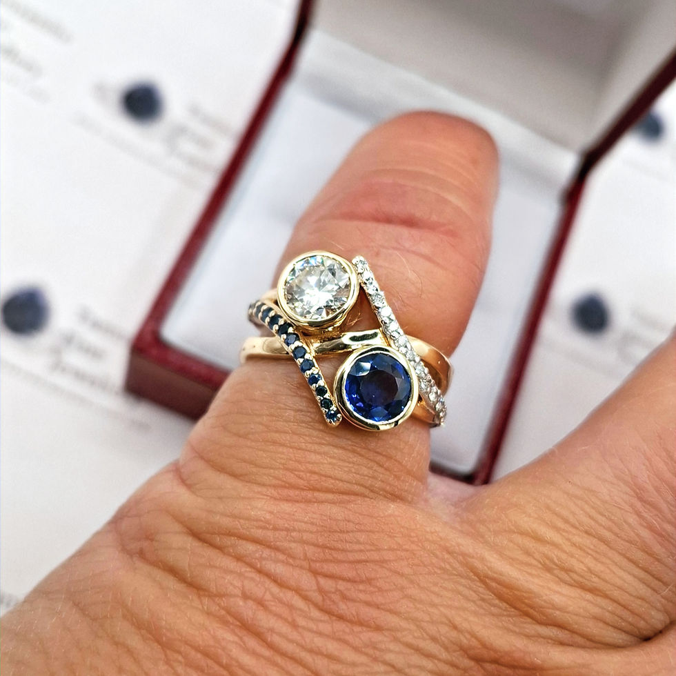Thumbnail: Sapphire and Diamond 18k Yellow Gold Crossover Ring